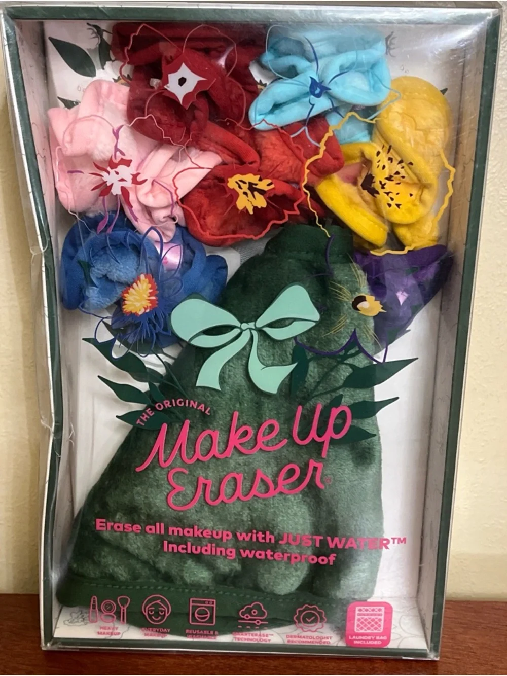The original makeup eraser by Japonesque 7 day boquet